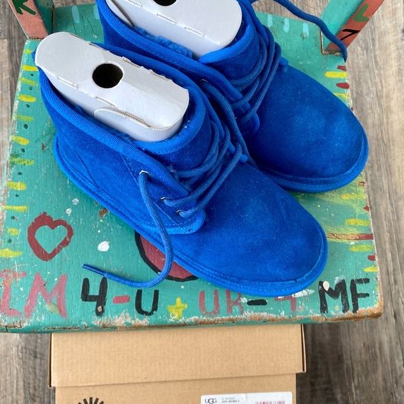 Ugg Kids - Picture 8 of 8